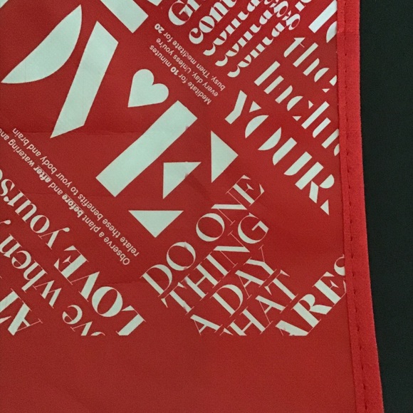 LULULEMON RED AND WHITE SMALL MANIFESTO REUSABLE TOTE BAG - Picture 6 of 11